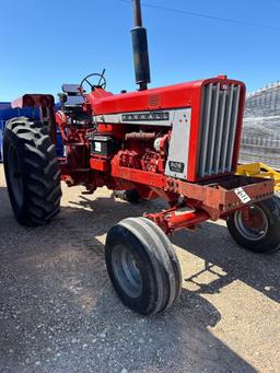 McCormick Farmall 806 Diesel 2WD Tractor 540/1000 PTO Runs Good