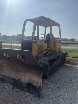 John Deere 650G LT Dozer Series IV 9' 6 Way Blade w/Rake Ripper w/3 Shanks Shows 5010 Hours Runs and