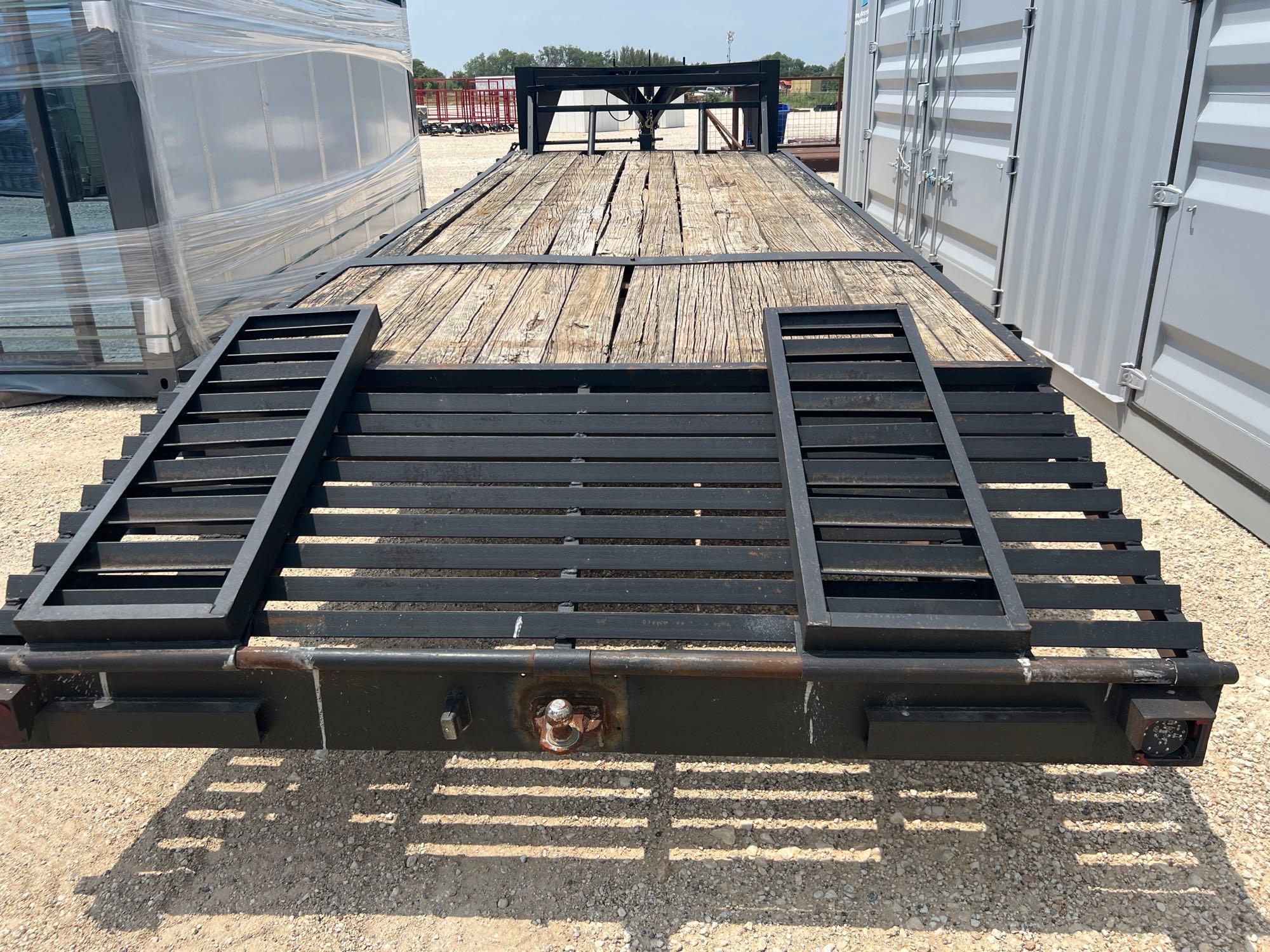 96"X20' + 4' Dovetail Gooseneck Trailer with 2 Folding Ramps Tandem Axles No Paperwork