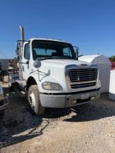 2010 Freightliner Business Class M2... ...single axle Automatic transmission, Mercedes Benz Power