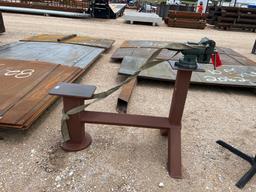 Metal Vise Stand with Flat Anvil