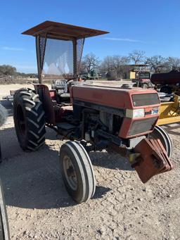 Case IH 495 Runs Good Under 1000 Hours