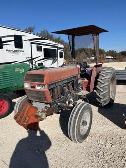Case IH 495 Runs Good Under 1000 Hours