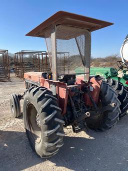 Case IH 495 Runs Good Under 1000 Hours