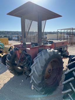 Case IH 495 Runs Good Under 1000 Hours