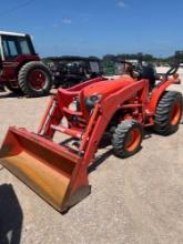 Kubota L2501 HST 4WD with Loader and Box Blade 680 Hours