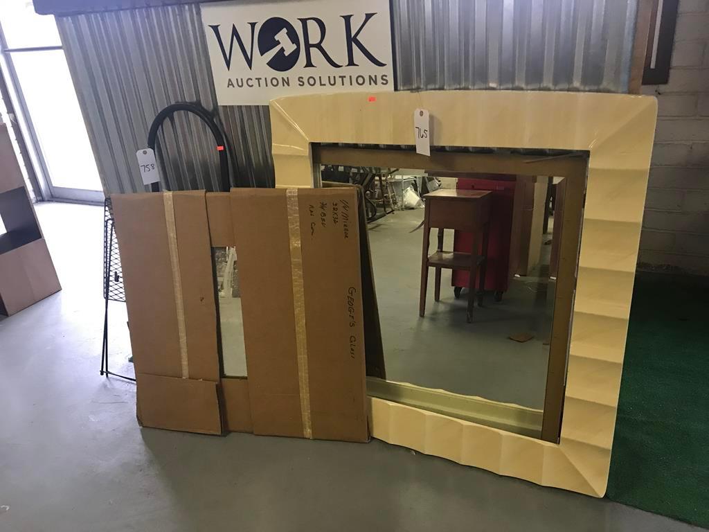 2 Mirrors + Frame