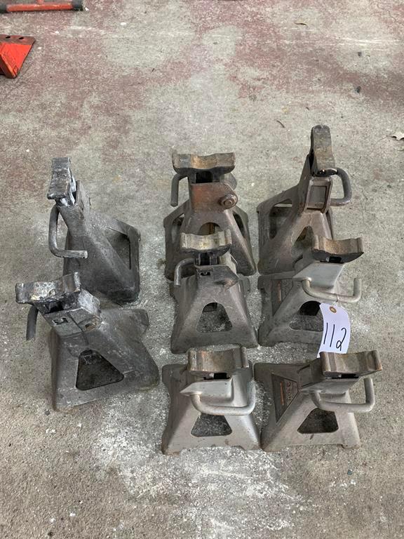 Jack stands