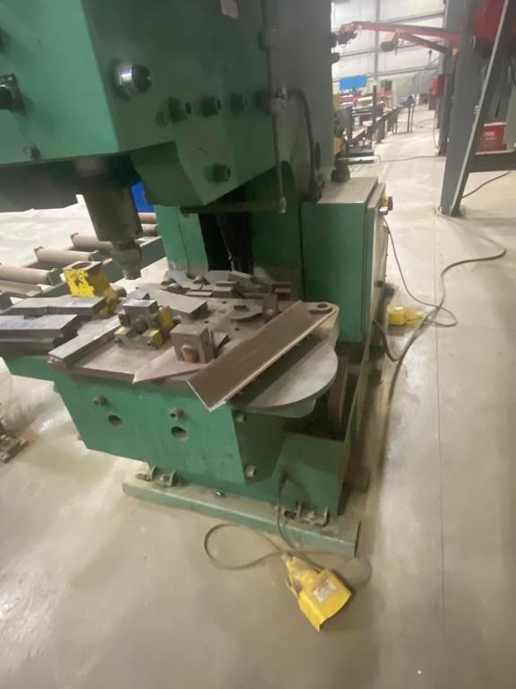 Piranha PII-140 Ironworker