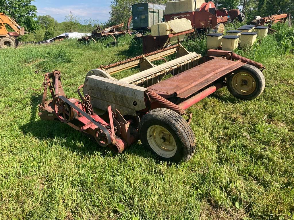 New Holland 467 Haybine