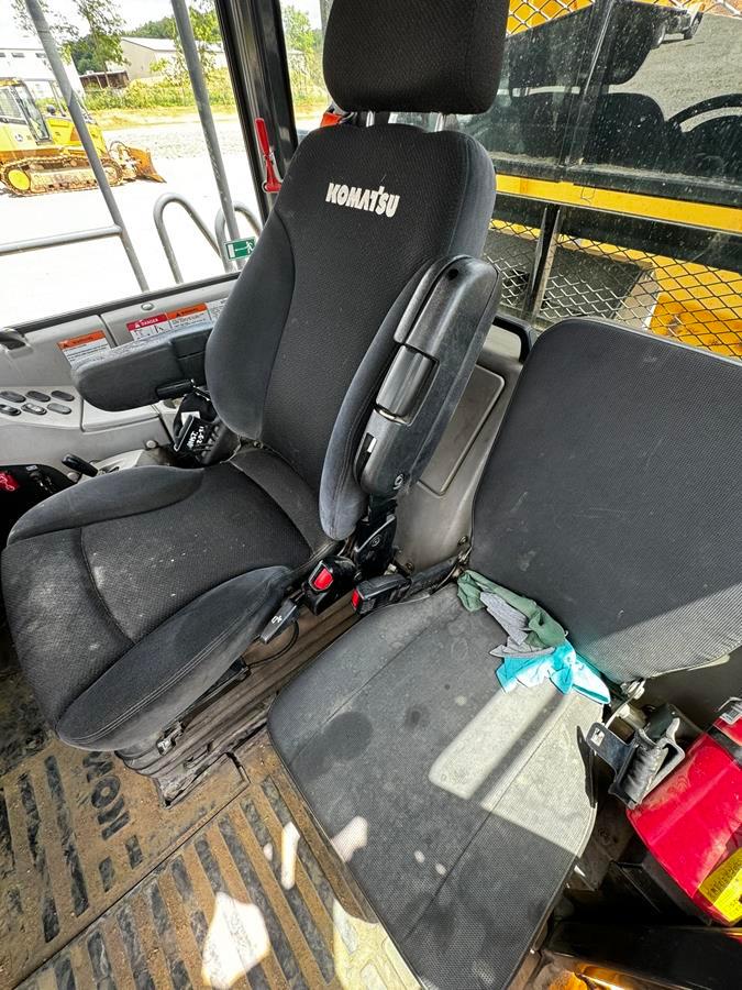2019 Komatsu HM300
