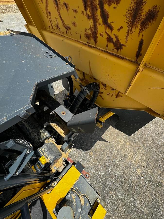 2019 Komatsu HM300
