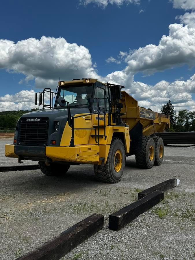 2019 Komatsu HM300