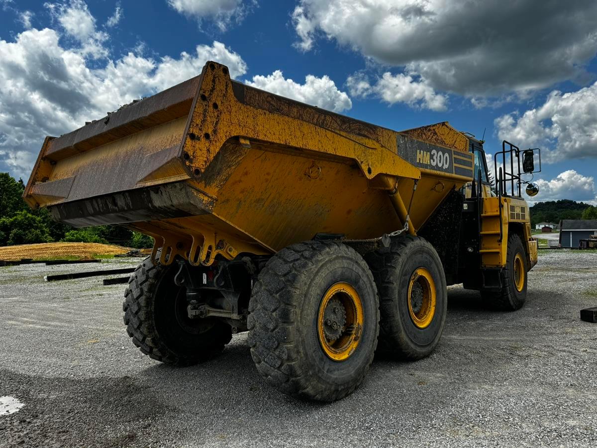 2019 Komatsu HM300