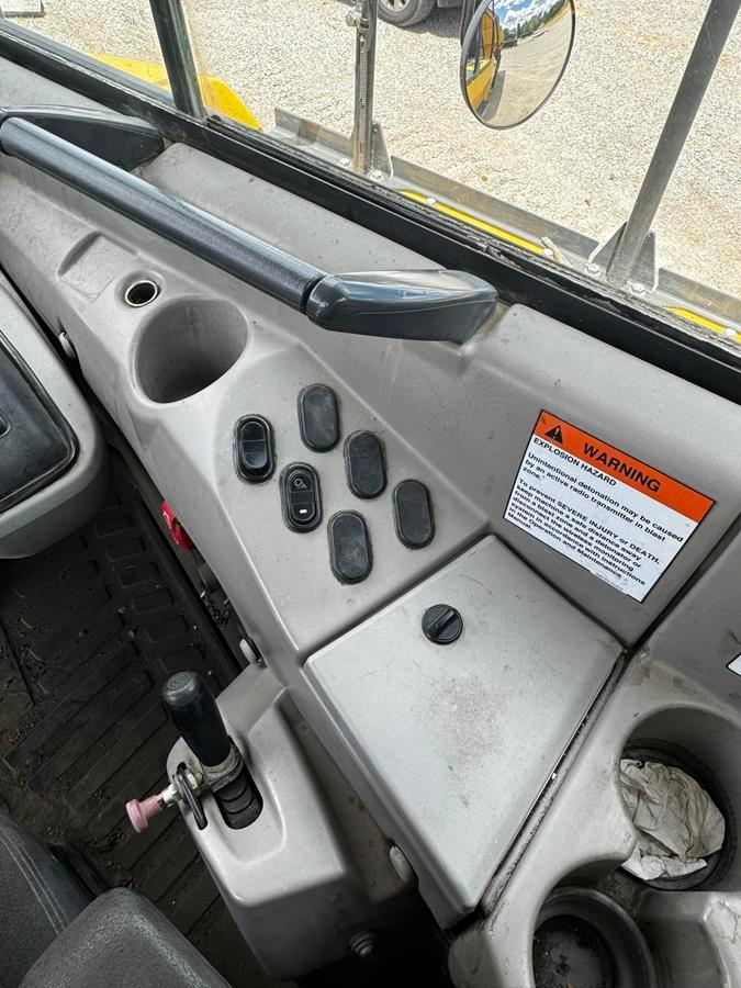 2019 Komatsu HM300