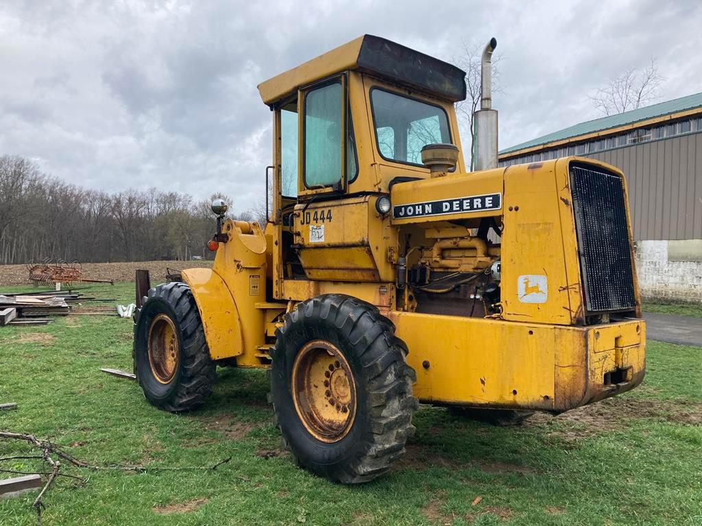 John Deere 444A