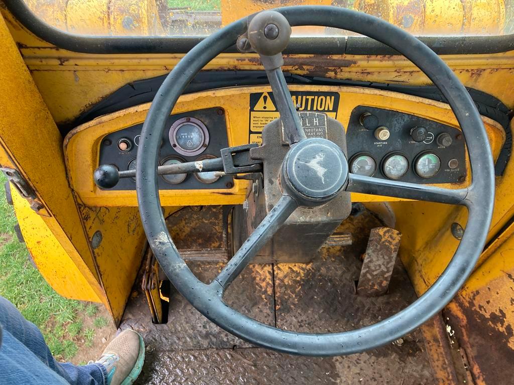 John Deere 444A