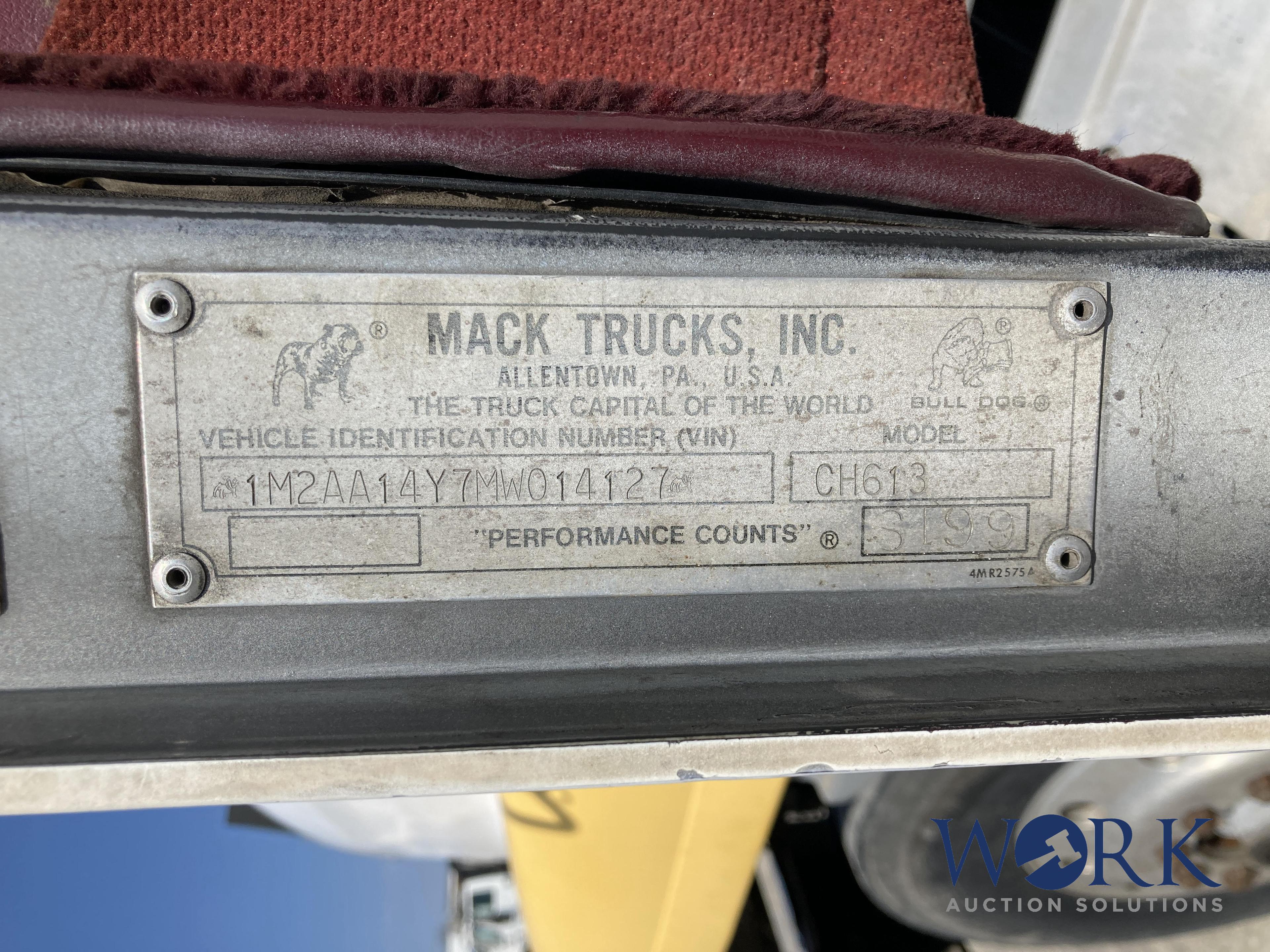 1991 Mack CH613