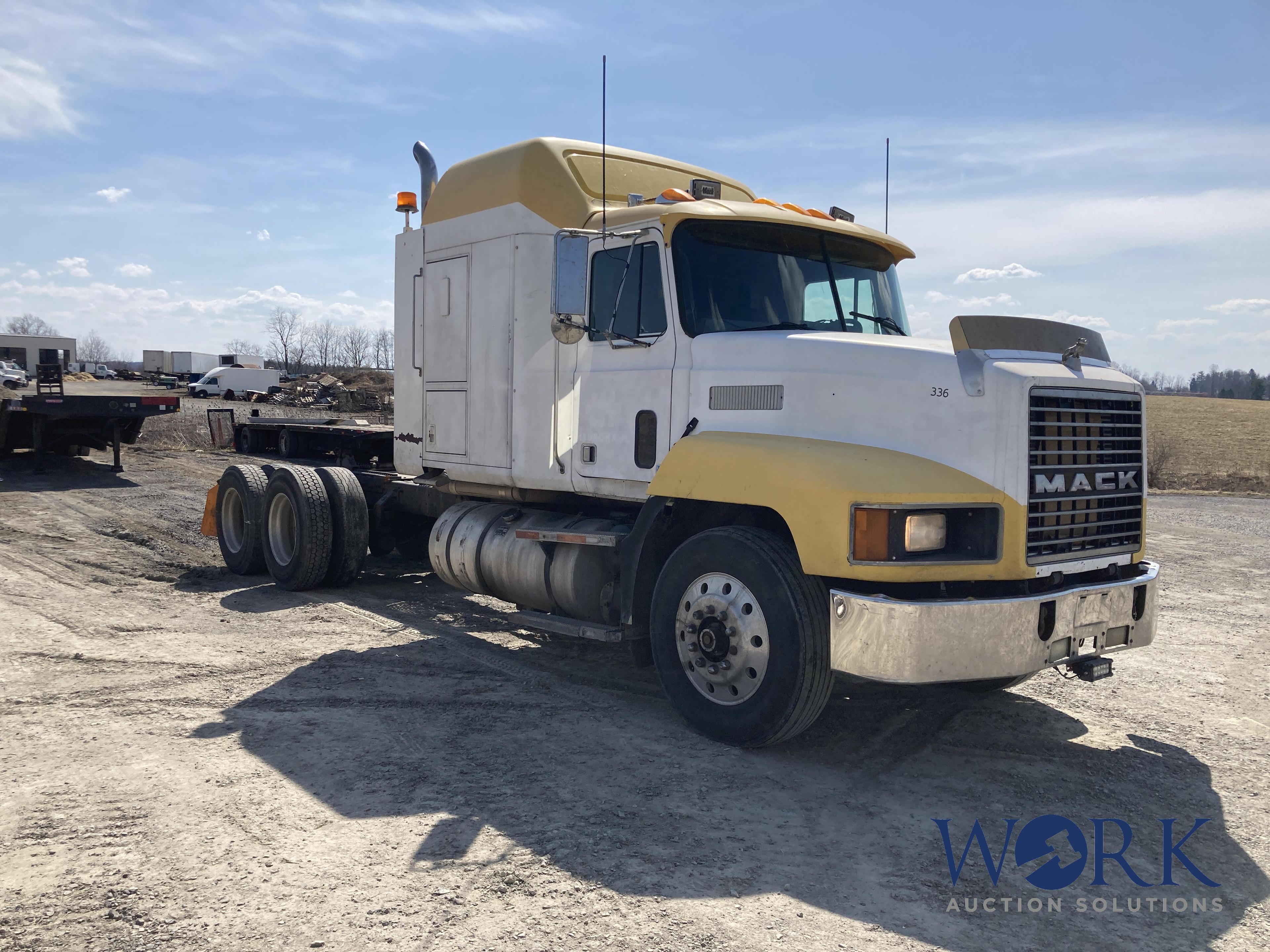 1991 Mack CH613