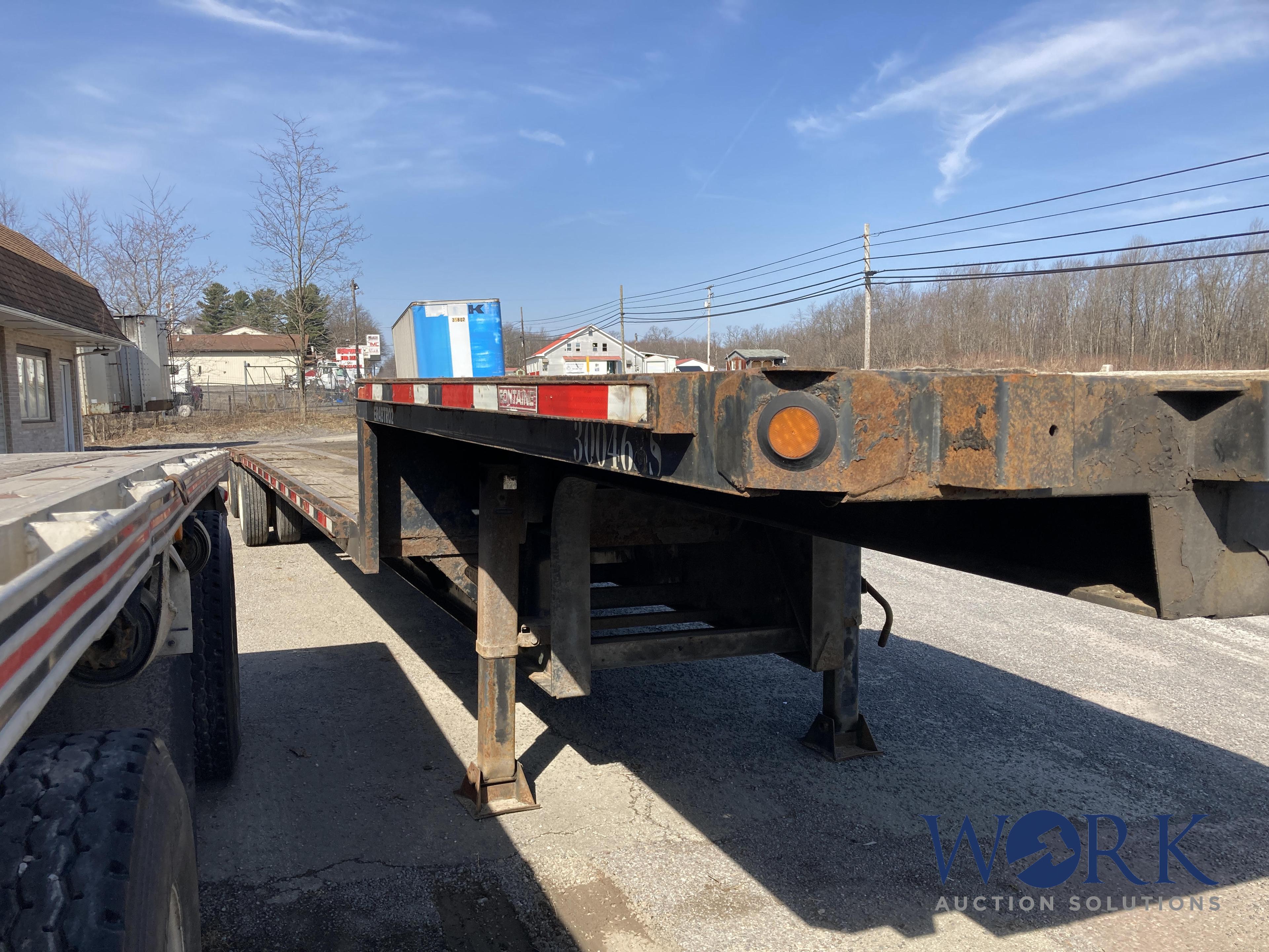 2007 Fontaine Step Deck Trailer