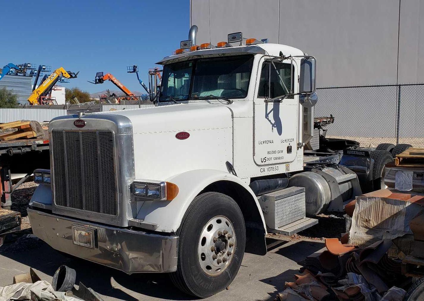 2002 Peterbilt 379