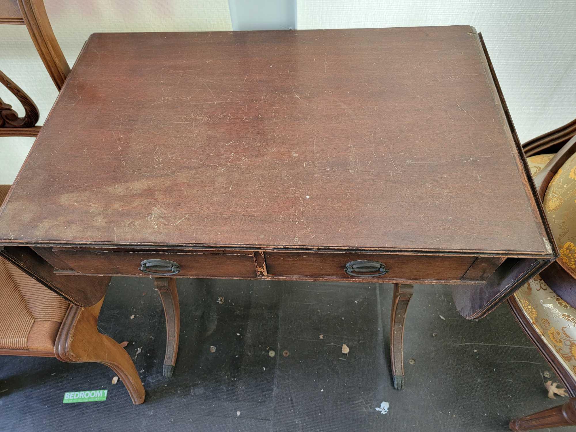 VINTAGE DROP LEAF SIDE TABLE