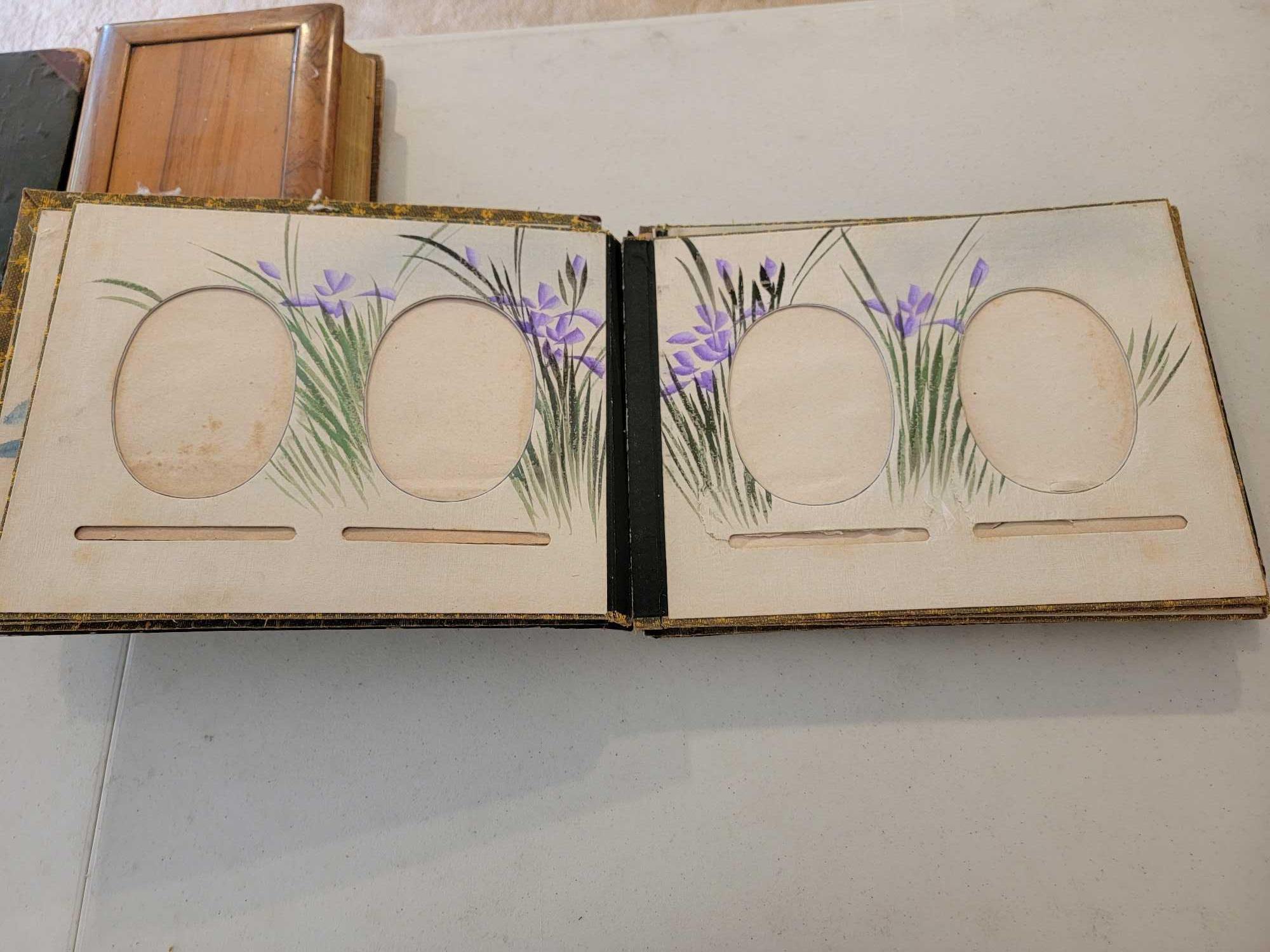 2 ANTIQUE PICTURE FRAMES