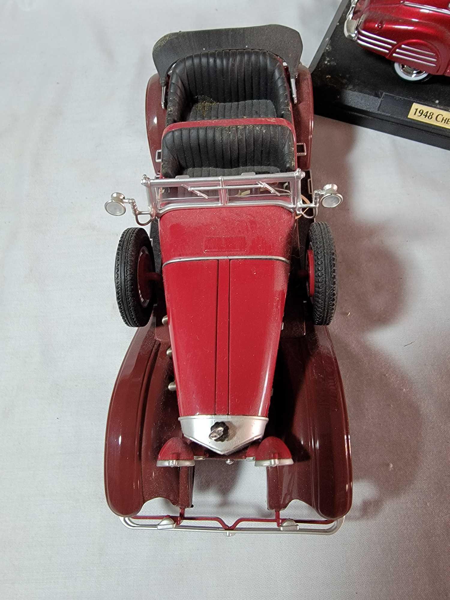 12 MODEL DISPLAY CARS