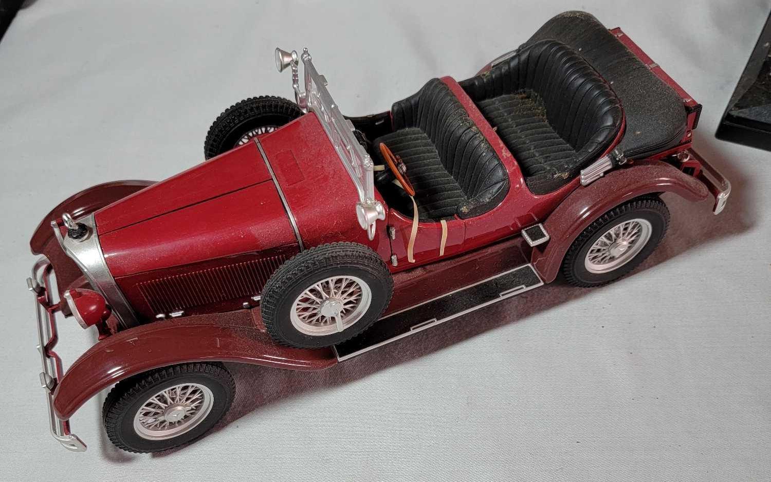 12 MODEL DISPLAY CARS