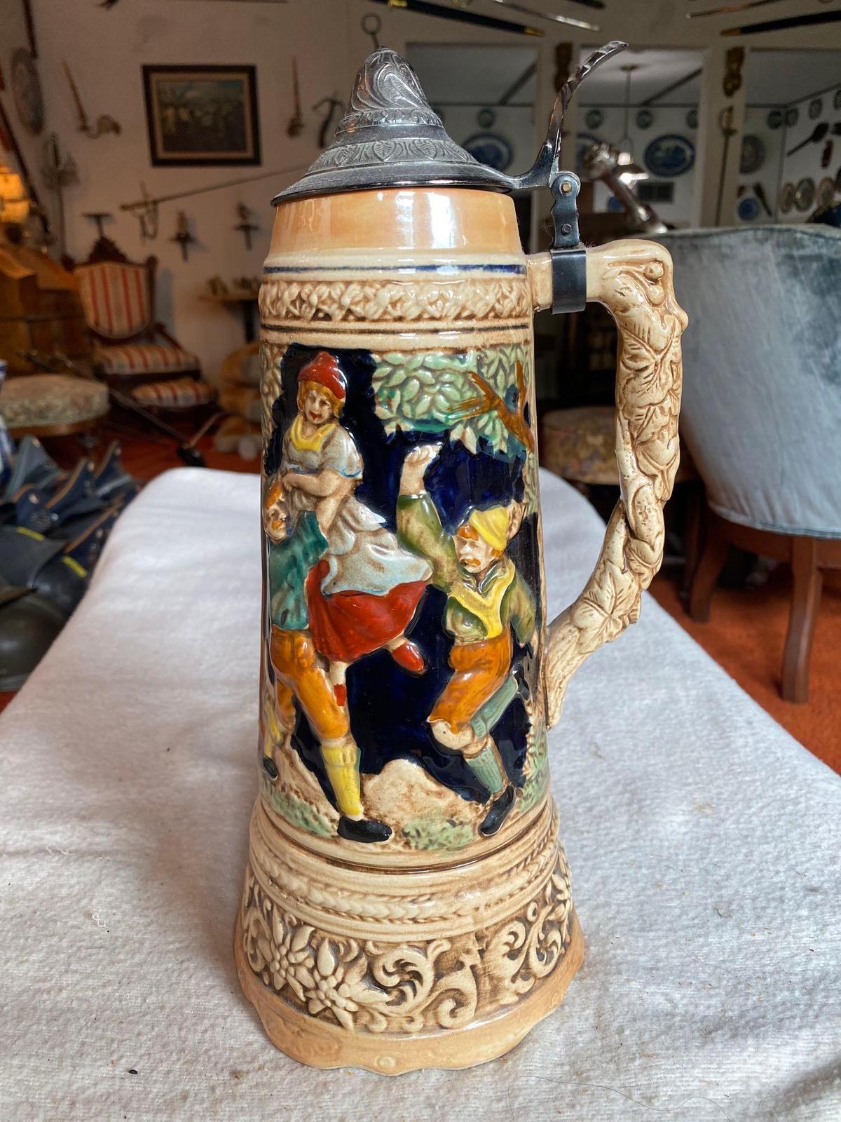 JAPANESE PORCELAIN LIDDED BEER STEIN MUSIC BOX