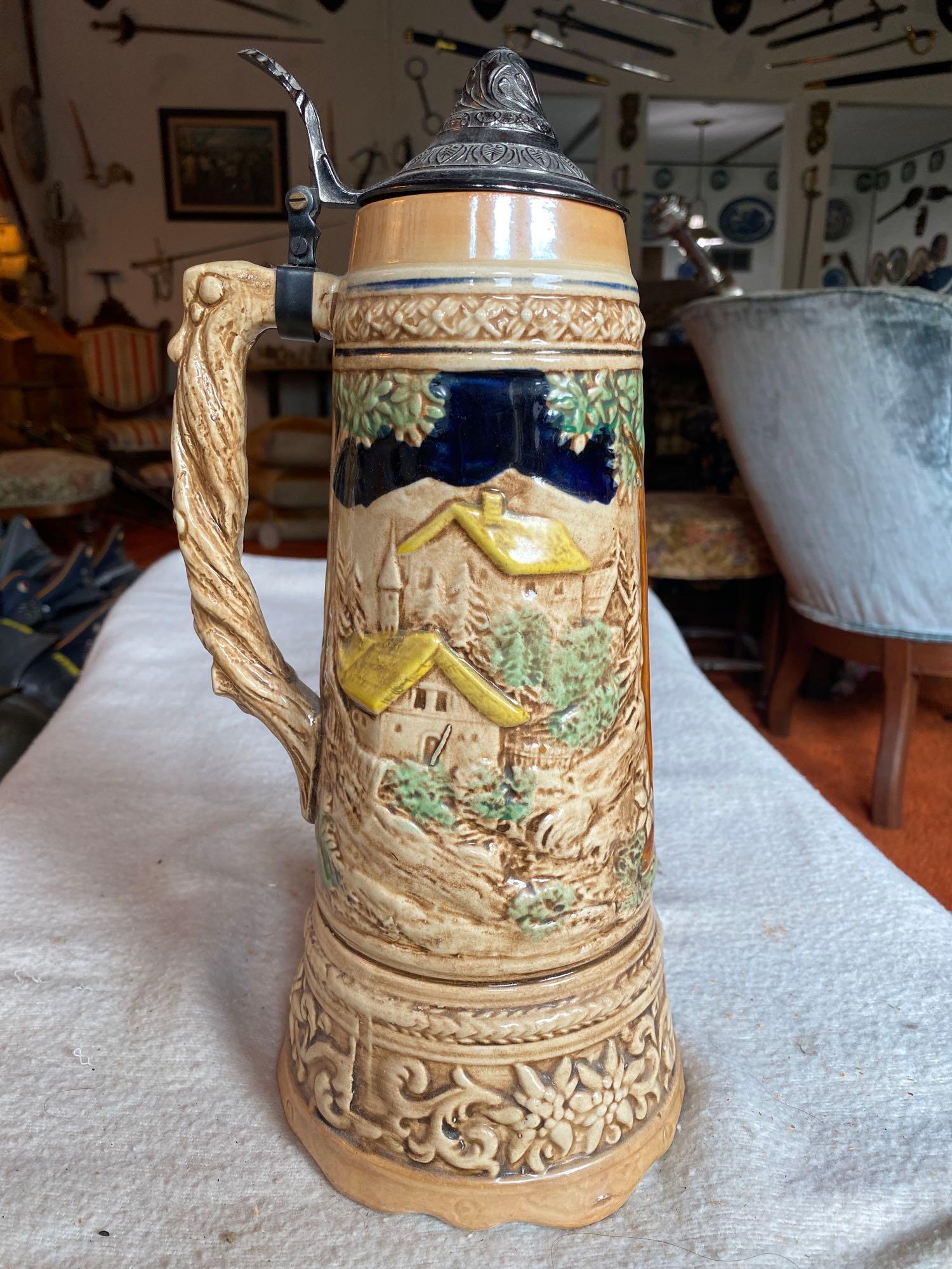 JAPANESE PORCELAIN LIDDED BEER STEIN MUSIC BOX