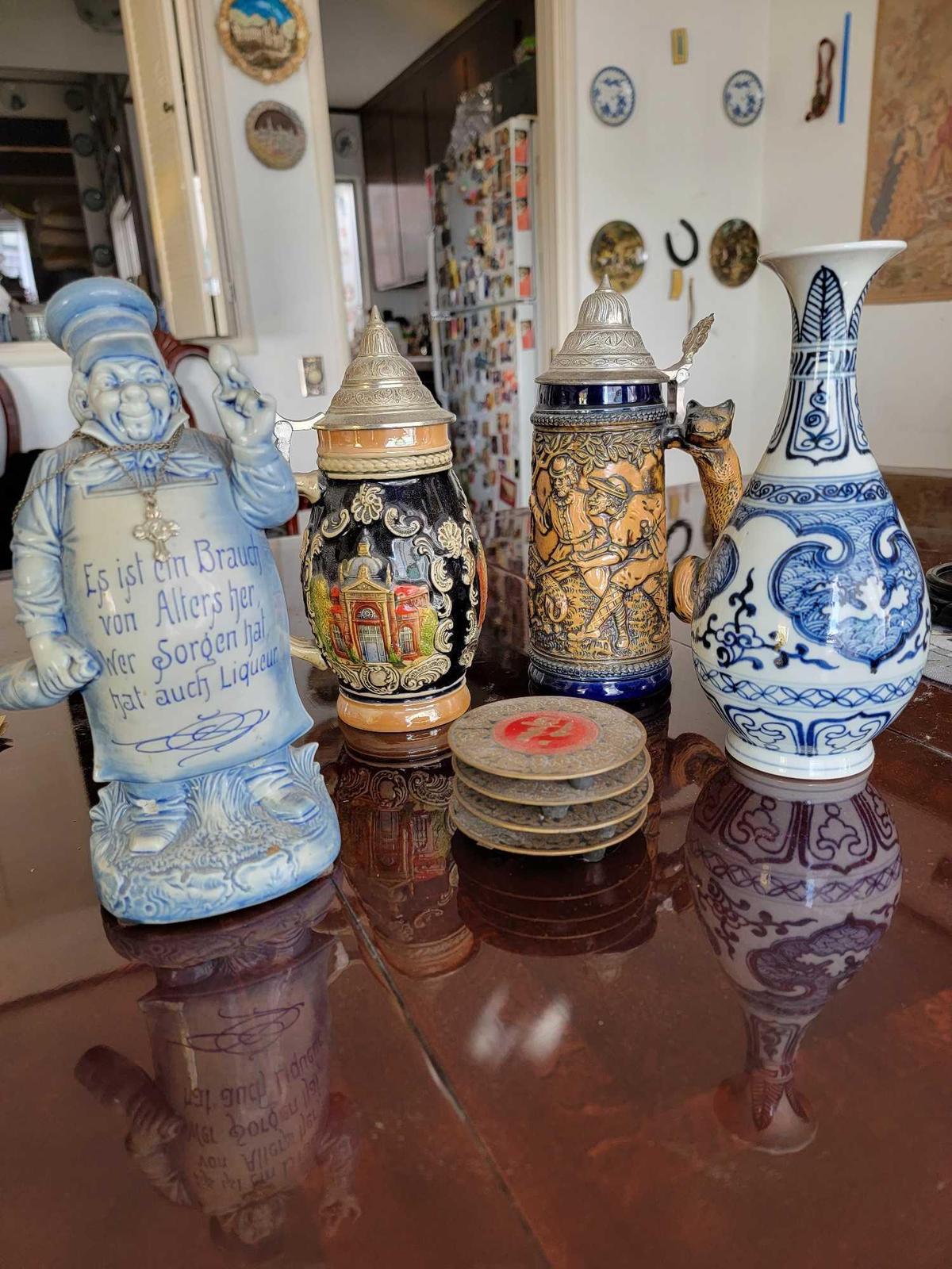GROUP OF COLLECTABLES