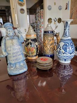 GROUP OF COLLECTABLES