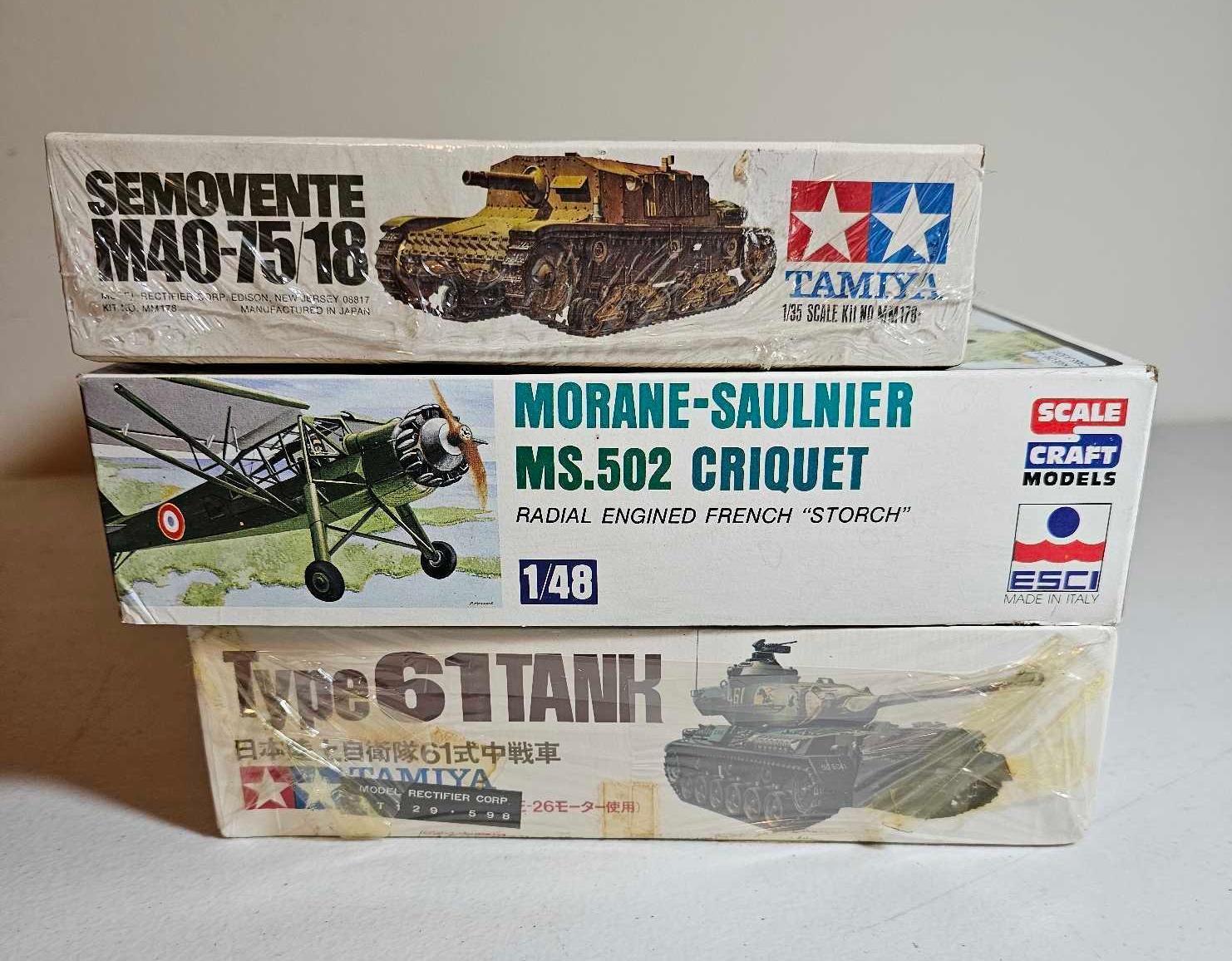 INTERNATIONAL TANK AND AIRCRAFT MODEL