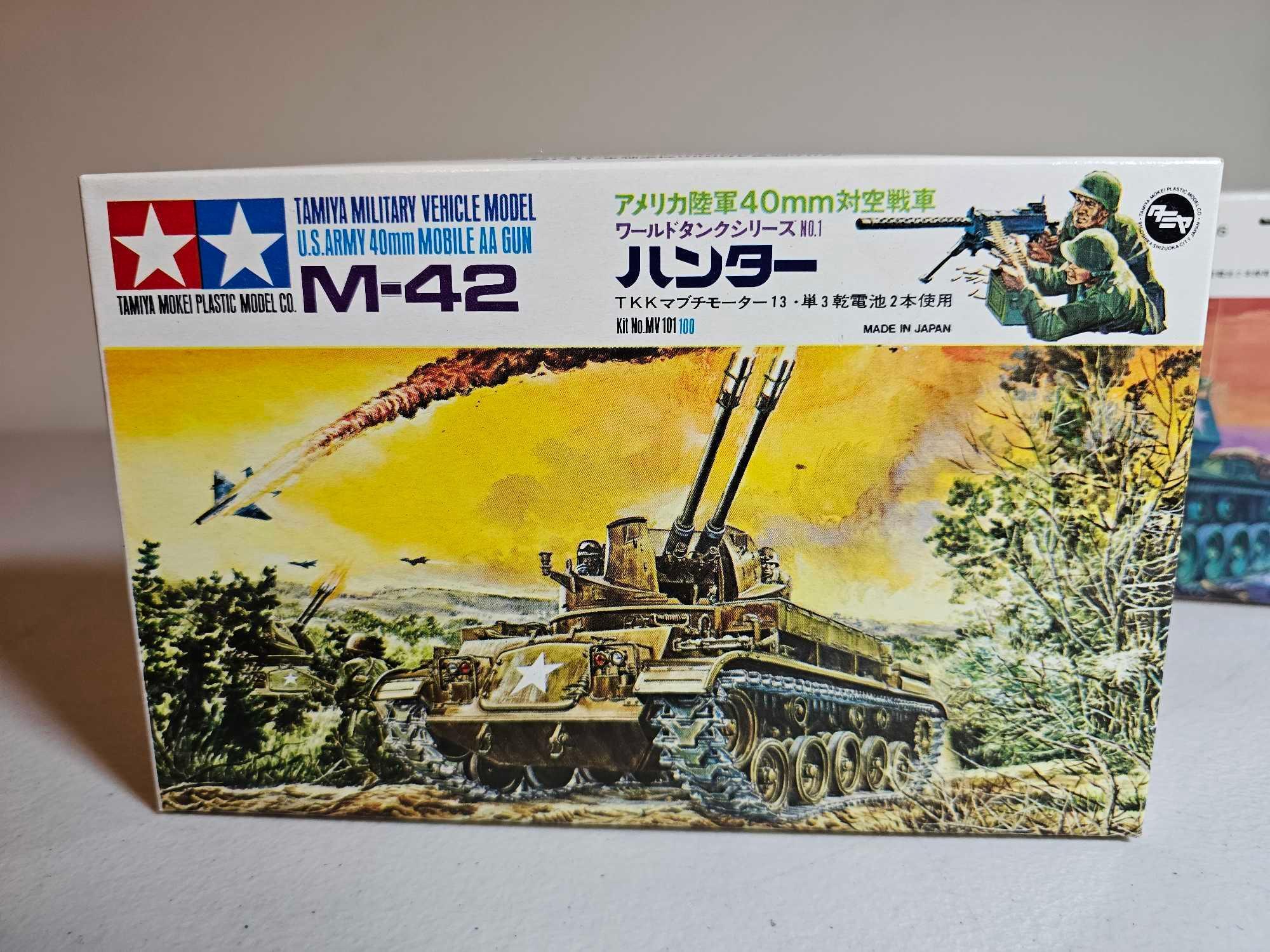 3 TAMIYA US ARMY MODEL TANKS