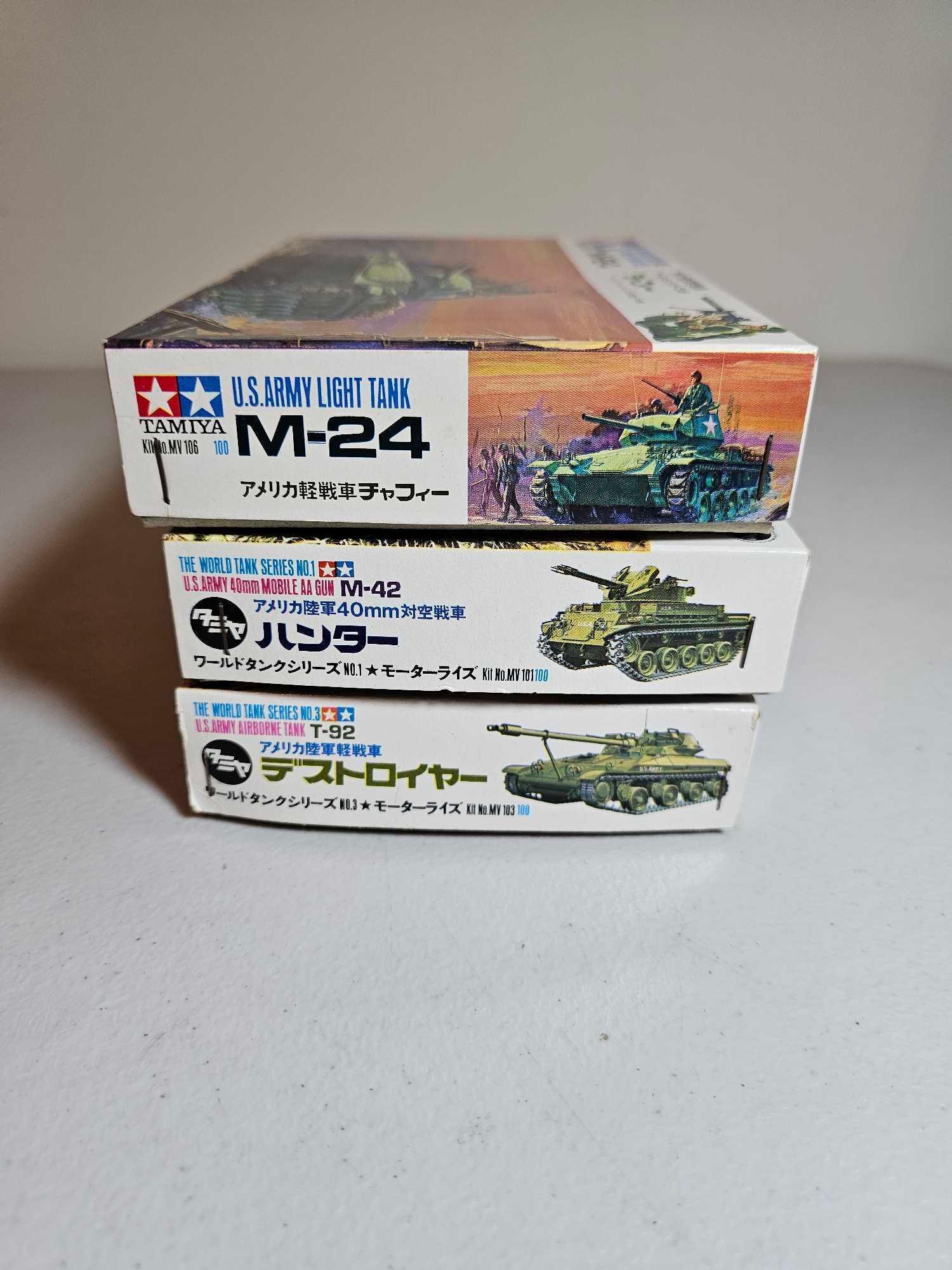 3 TAMIYA US ARMY MODEL TANKS