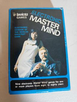 MASTER MIND GAME LOT