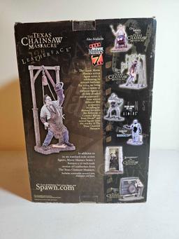 TEXAS CHAINSAW MASSACRE FIGURE
