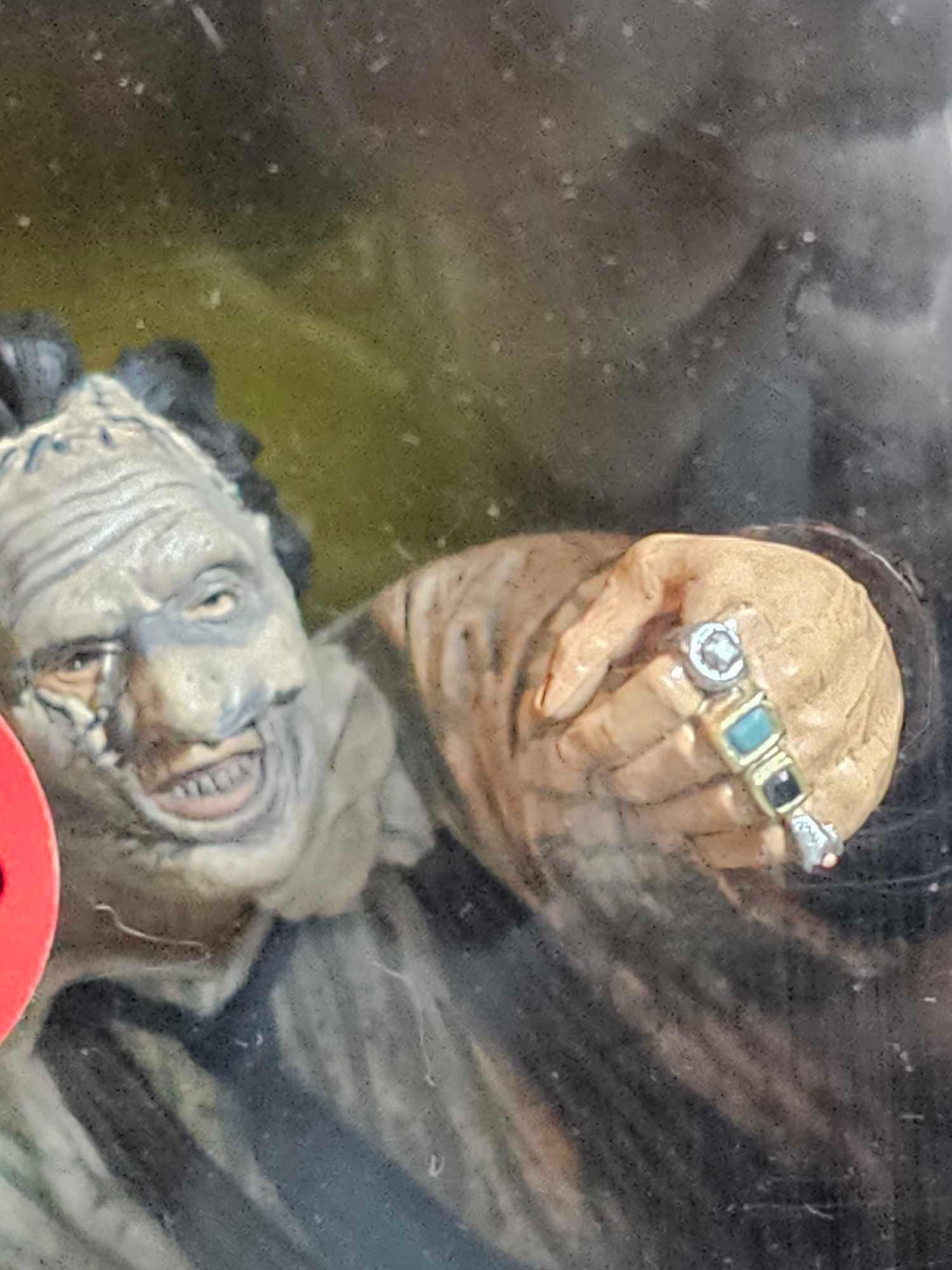 TEXAS CHAINSAW MASSACRE FIGURE