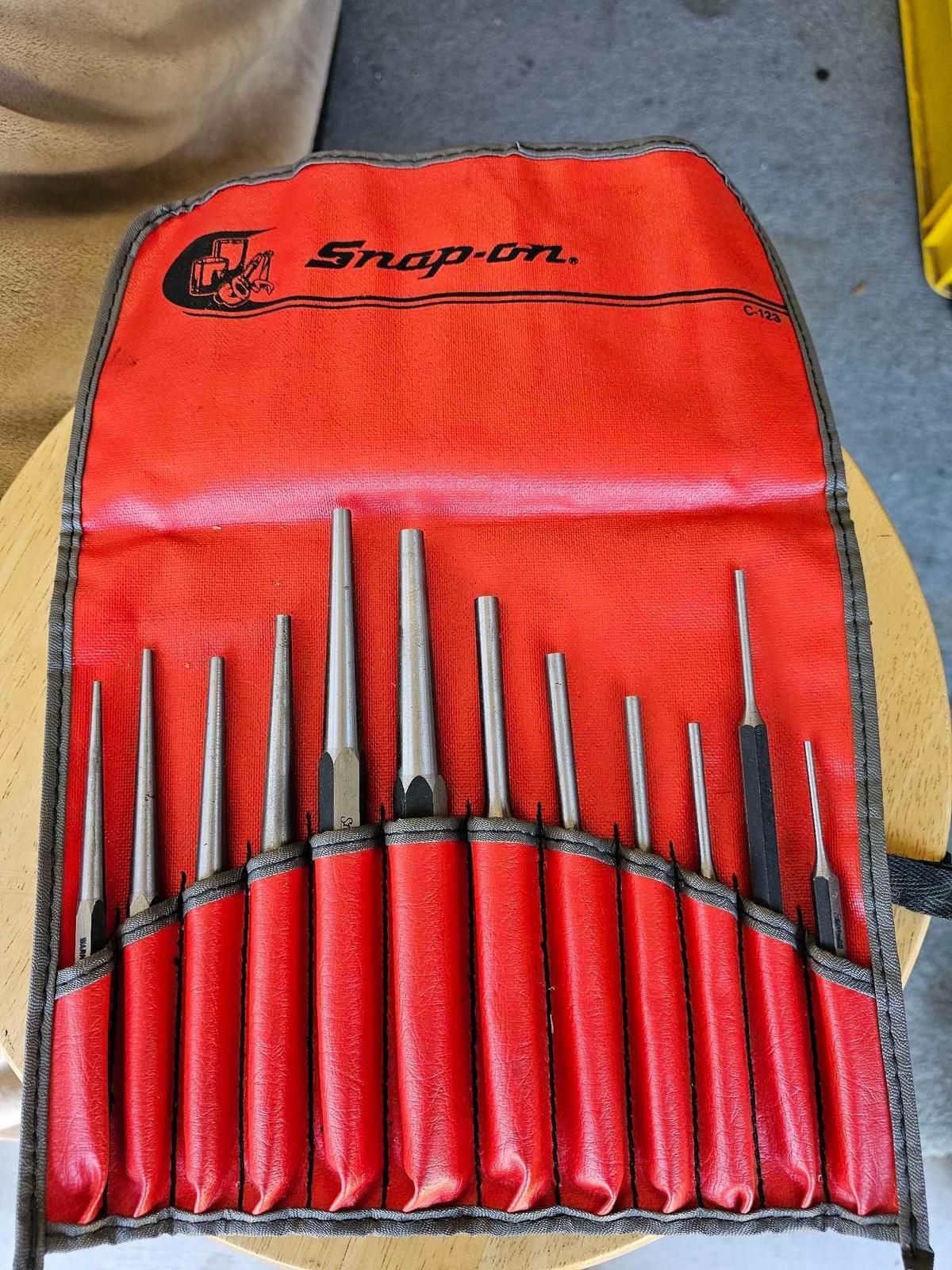 SNAP ON PUNCH SET