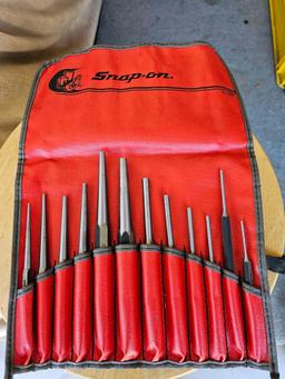 SNAP ON PUNCH SET