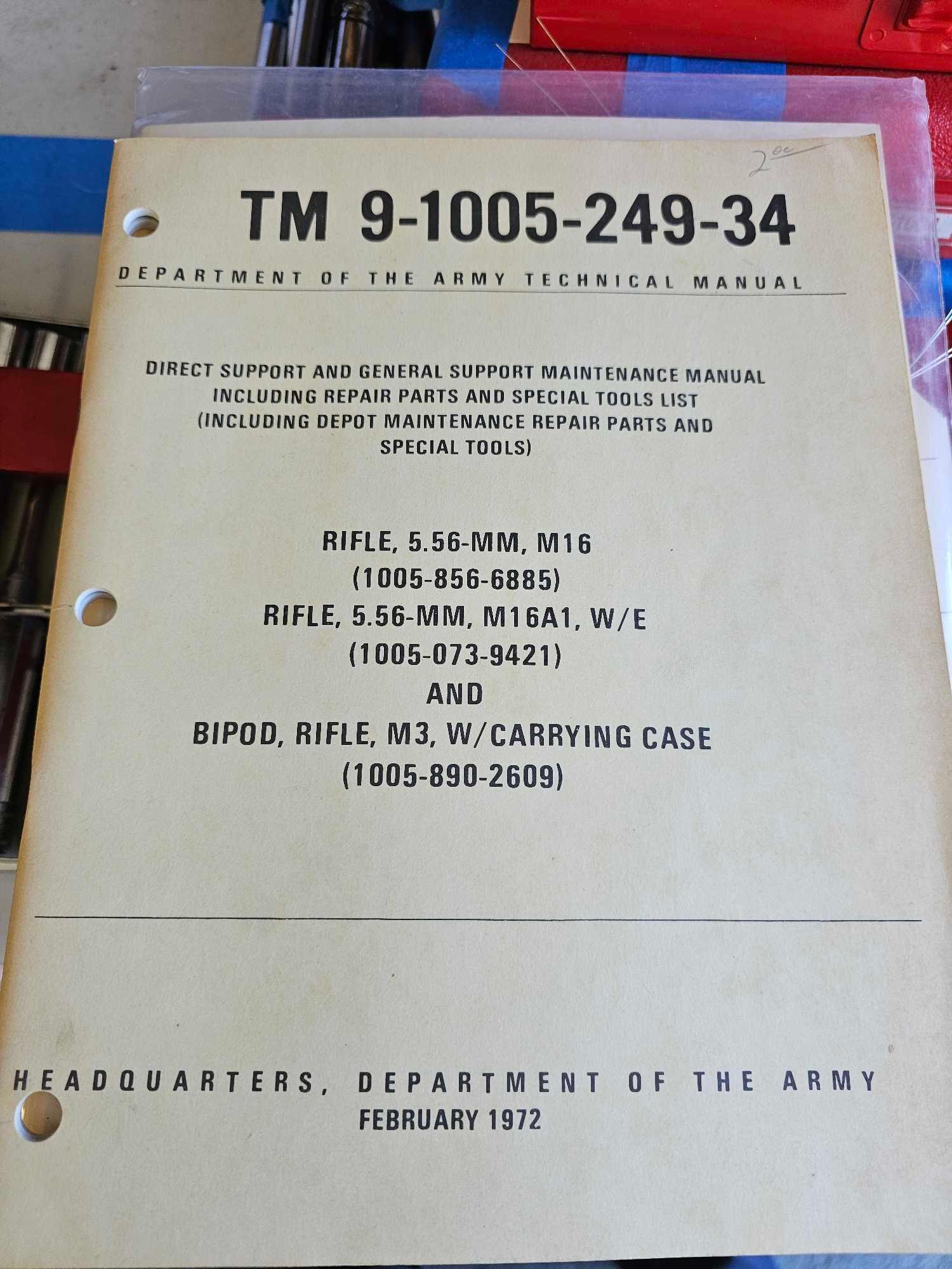 1968 ARMY GUN MANUALS AND BOOKS