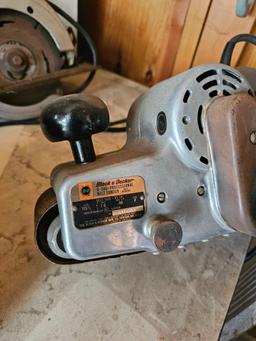 BLACK AND DECKER PROFESSIONAL BELT SANDER