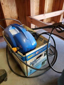 WATER WIZARD 1300PSI PRESSURE WASHER