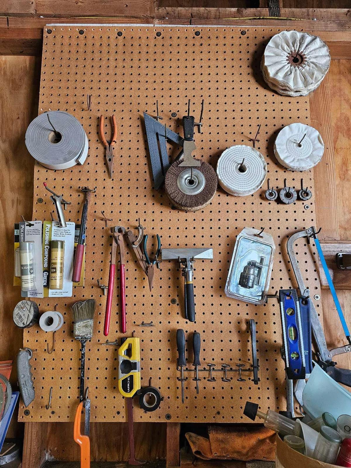 PEG BOARD OF HAND TOOLS