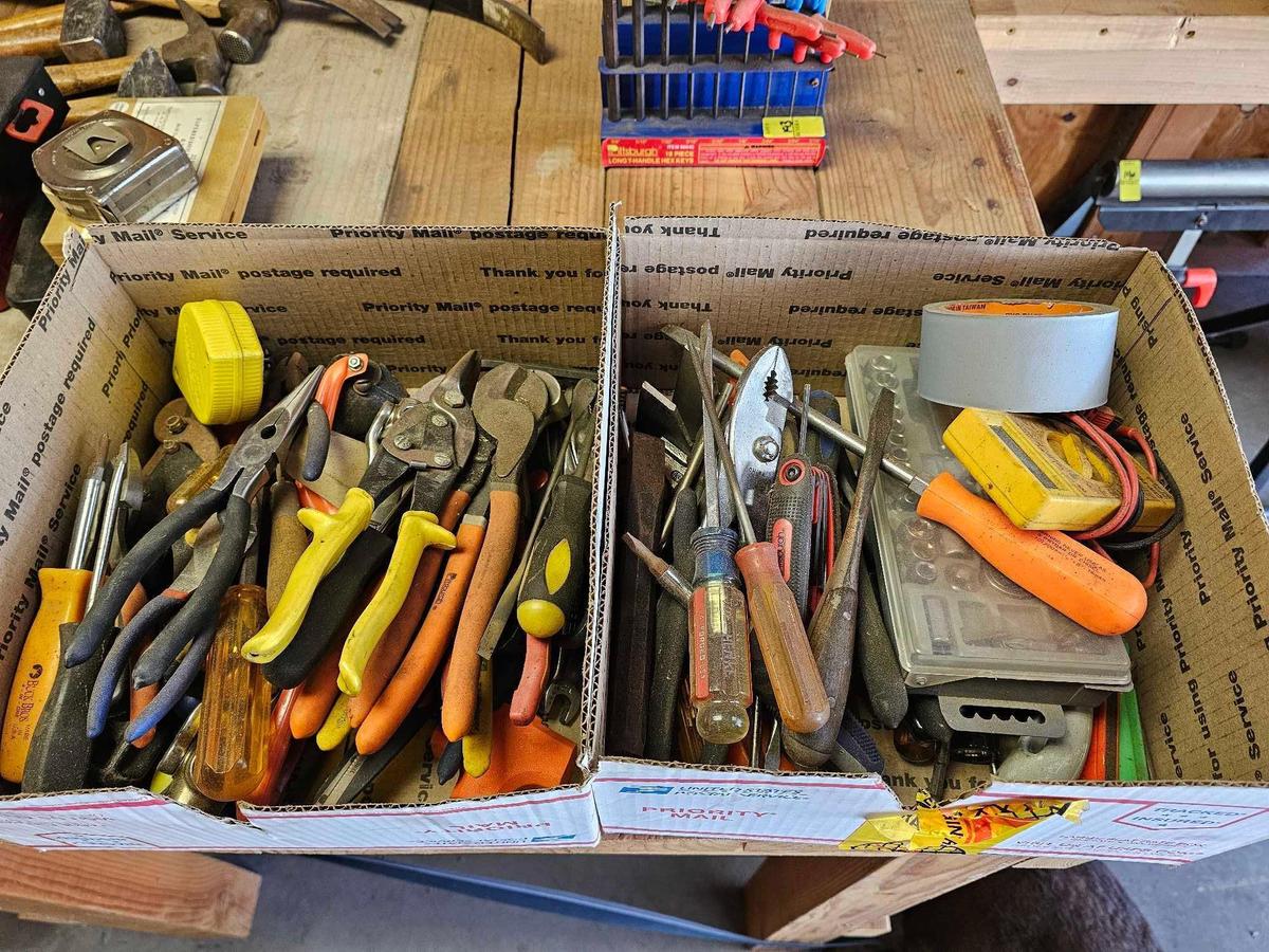 MIXED LOT OF HAND TOOL