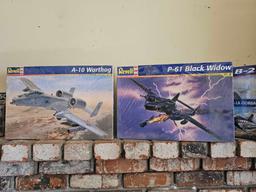 2 REVELL MILITARY AIRCRAFT MODELS