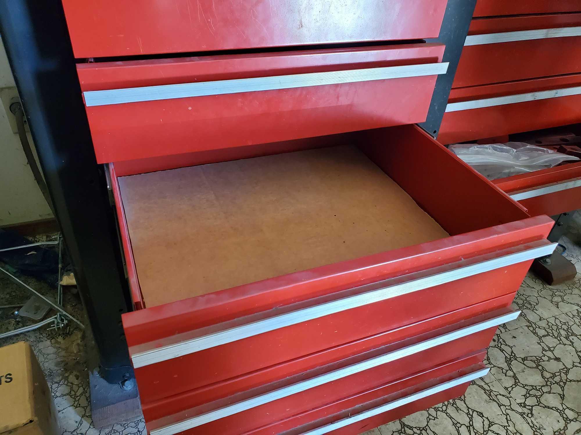 STORAGE CABINET WORKBENCH