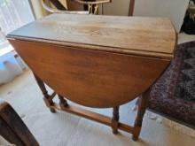 VINTAGE OAK DROP LEAF TABLE