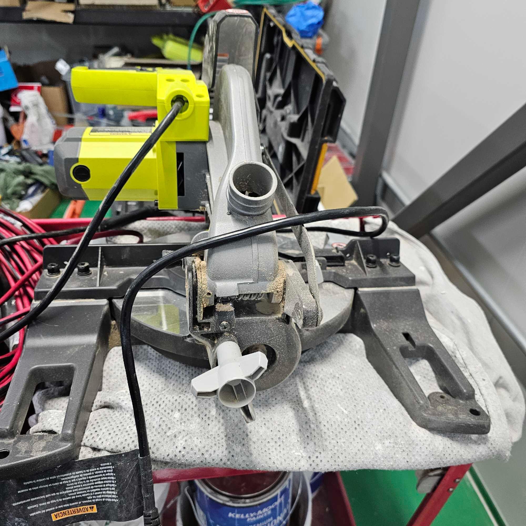 GORILLA RACK WITH CONSTRUCTION MATERIALS